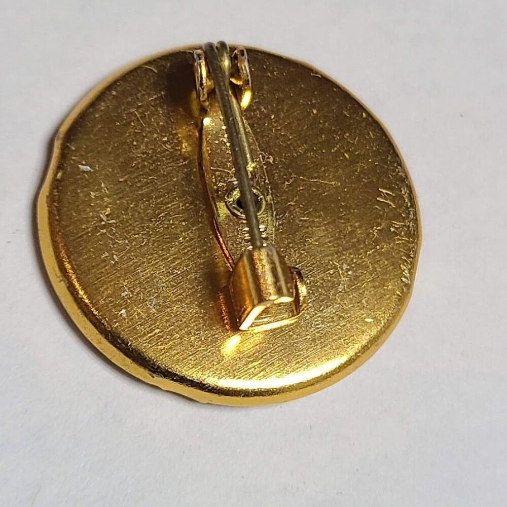 Vintage Jesus Saves Rainbow Butterfly Pin Gold Tone Christian Badge - Picture 3 of 5